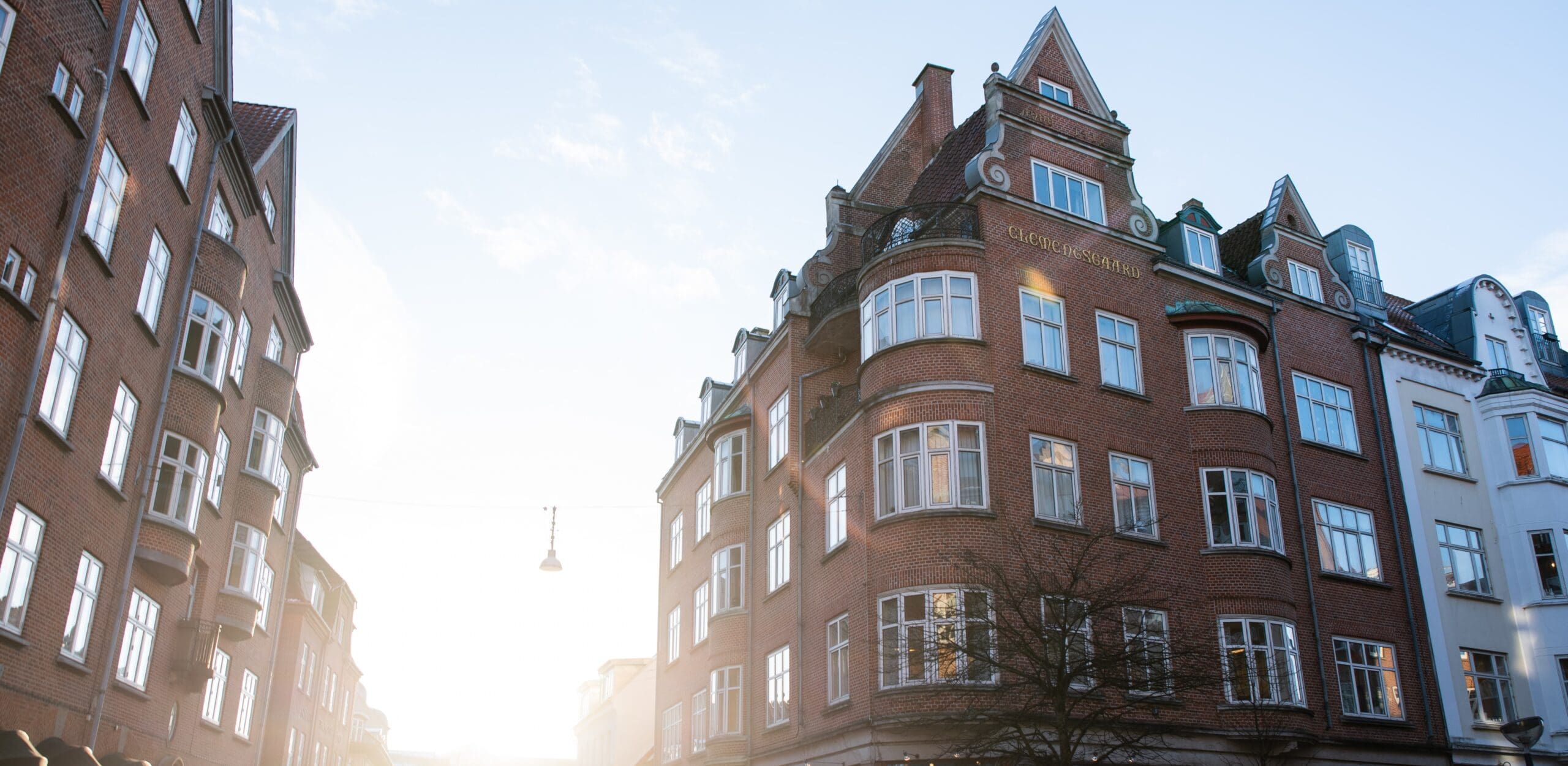 Fra drøm til virkelighed – Mød vores yngste tandlæge Anders Skyum Harald Tandlægerne, Fra drøm til virkelighed – Mød vores yngste tandlæge Anders Skyum - TC9000 aflangt scaled